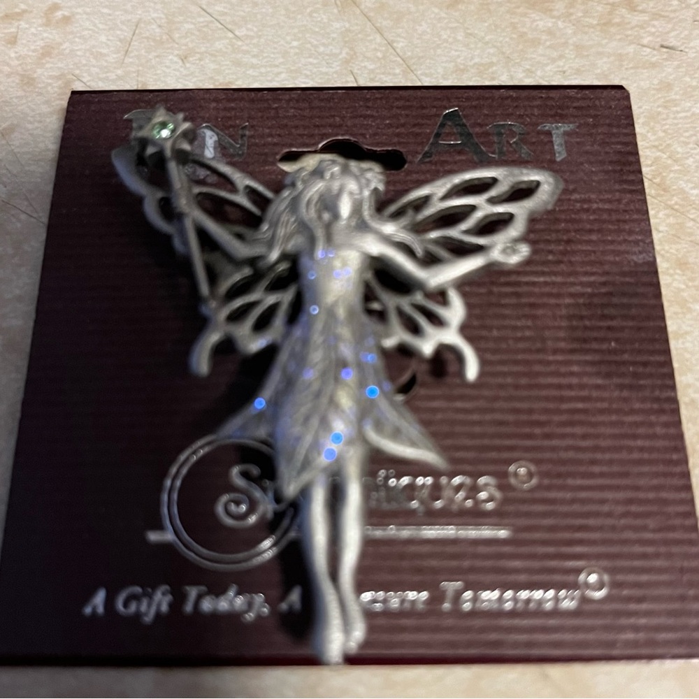 Fairy Brooch/Pin Art - Picture 3 of 5